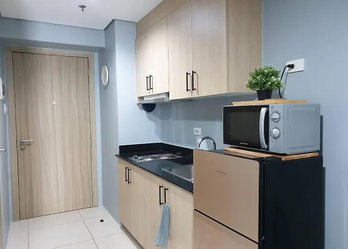 Apartment Modern 1brh Condotel Stunning Viewsea Views Manila
